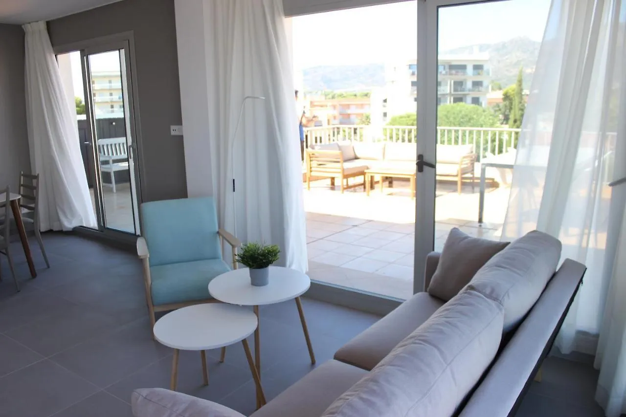 Appartement Beautiful Loft, Huge Sunny Terrace, View Over The Beach And Sea à Roses