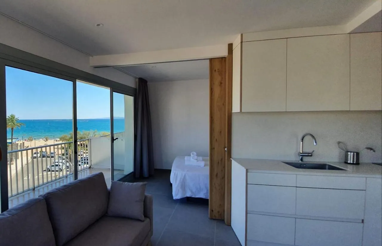 Appartement Beautiful Loft, Huge Sunny Terrace, View Over The Beach And Sea à Roses