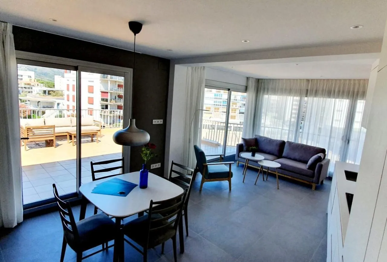 Appartement Beautiful Loft, Huge Sunny Terrace, View Over The Beach And Sea à Roses 0*,