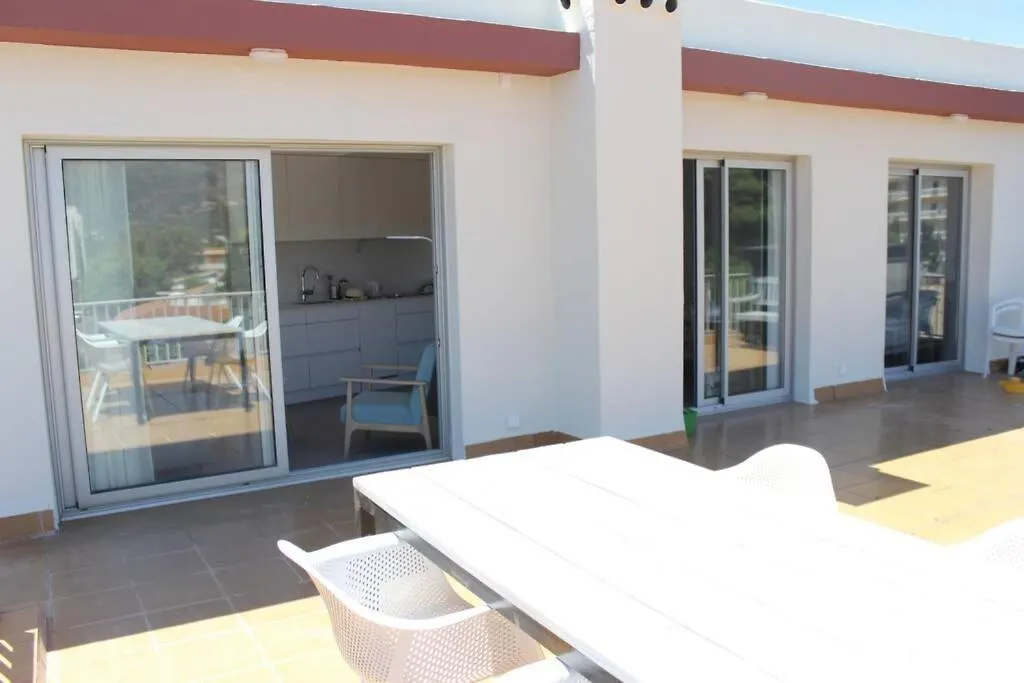 Beautiful Loft, Huge Sunny Terrace, View Over The Beach And Sea Roses