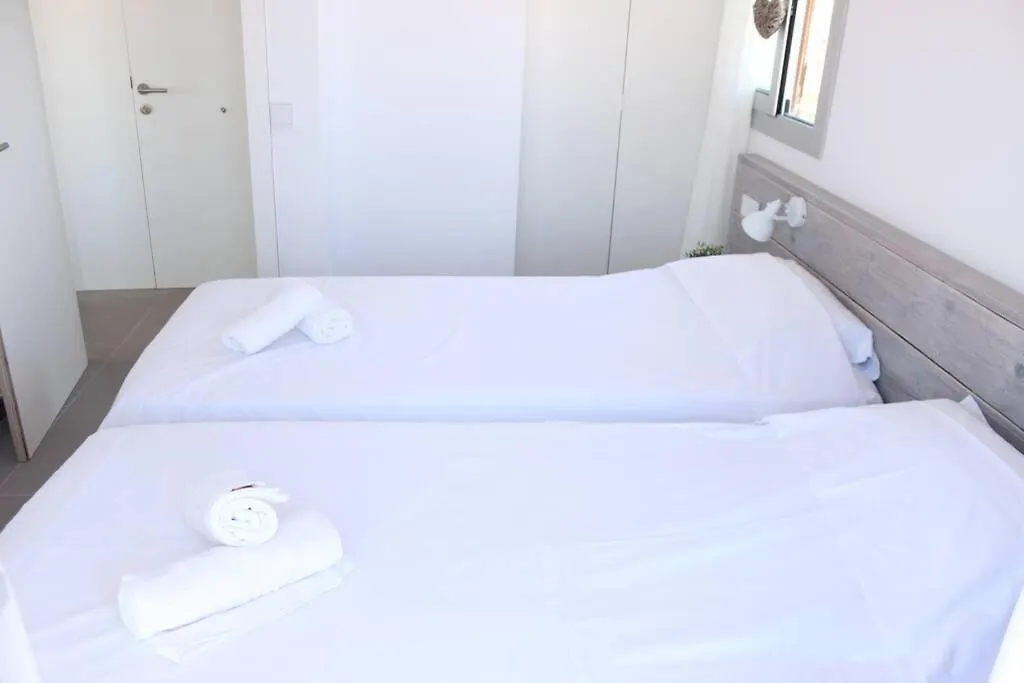 Beautiful Loft, Huge Sunny Terrace, View Over The Beach And Sea Rosas